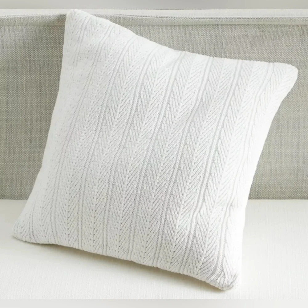 NEW RALPH LAUREN HOME THROW PILLOW 18 in sq POINTELLE KNIT CHIC CREAM SO…
